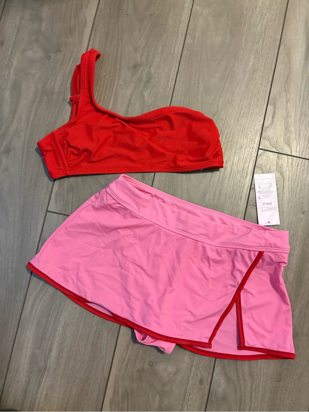 wild fable Red & Pink One-Shoulder Bikini Top with mini swim Skort